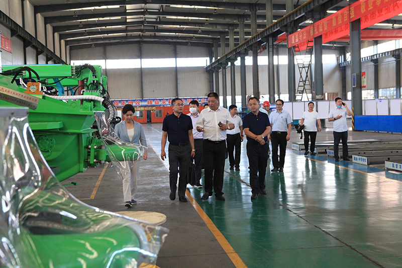 調研組1.jpg 調研組1.jpg